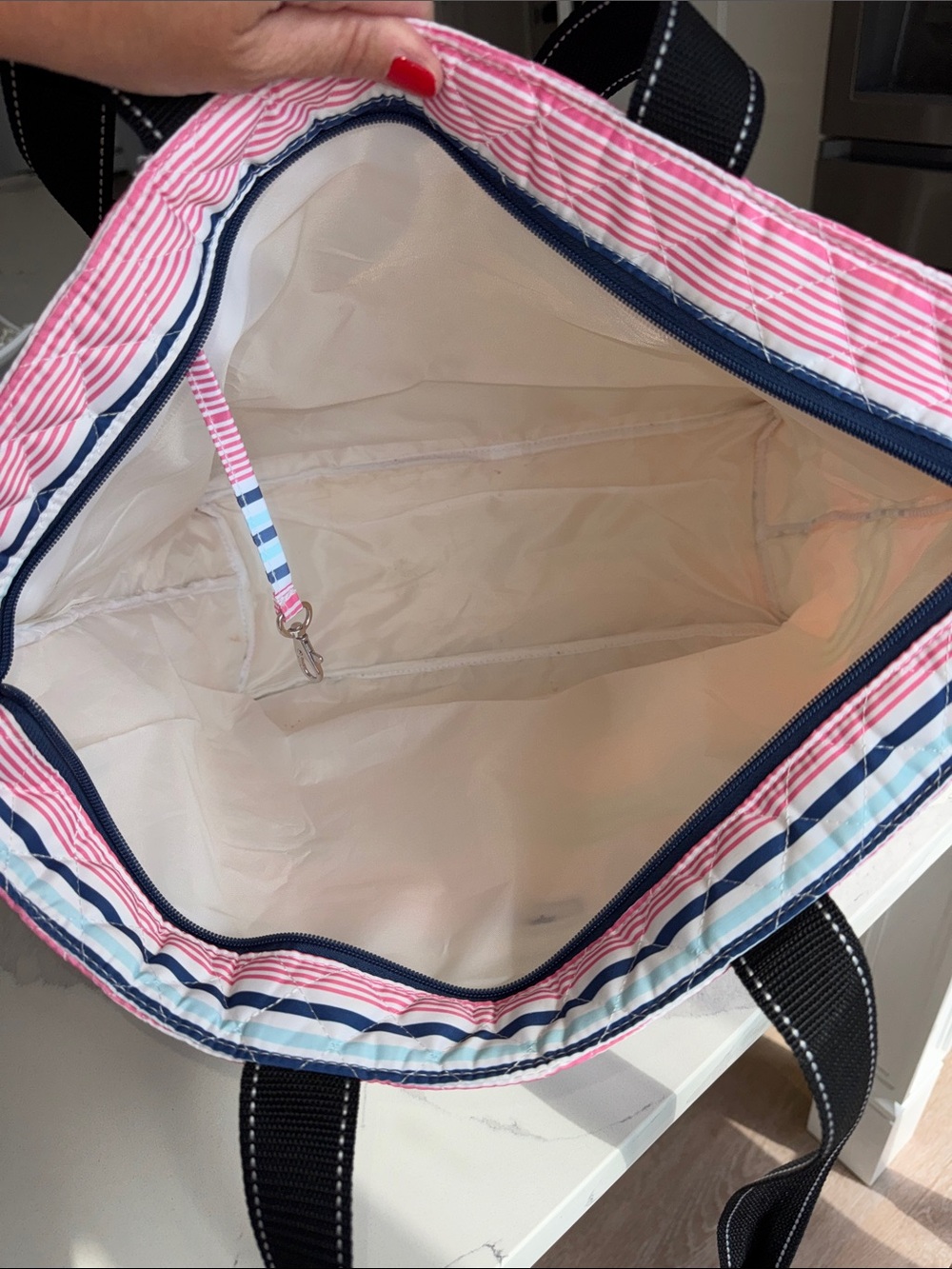 SCOUT Plus 1 Travel Bag pink blue white stripe packable beach travel pool tote - Picture 5 of 10